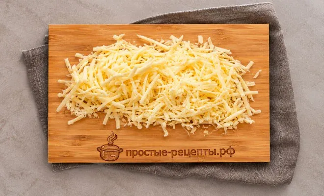 натертый сыр для картошки с грибами в горшочках в духовке