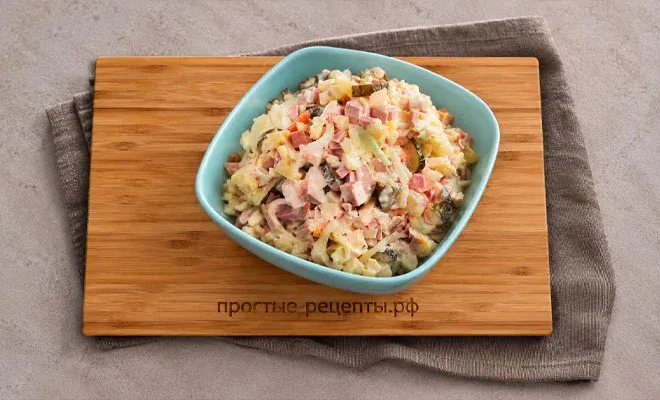 как приготовить салат с вареной колбасой и соленым огурцом - пошаговый рецепт с фото
